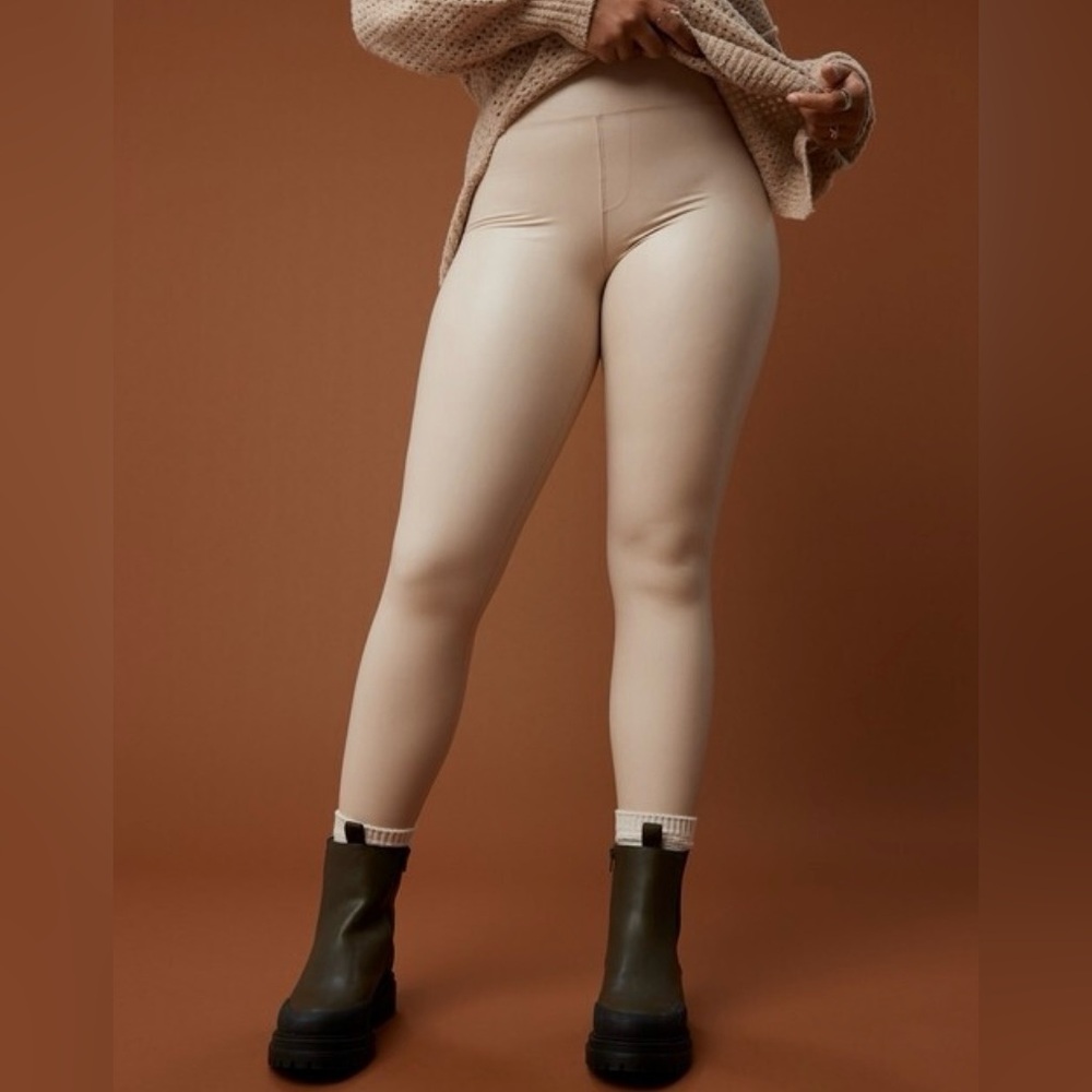 Offline By Aerie Cream Real Luxe Leather High Rise Lined Legging Size M NWOT